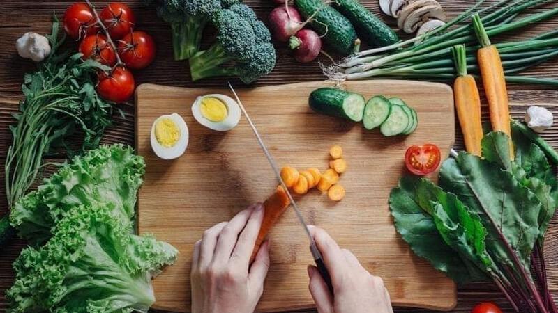Chế độ ăn healthy là gì và nó mang lại những lợi ích gì cho sức khỏe của bạn?