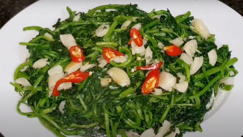 Khám phá cách chế biến món xà lách xoong xào tỏi đơn giản, mang đến hương thơm ngào ngạt, dễ làm mà cực kỳ hấp dẫn