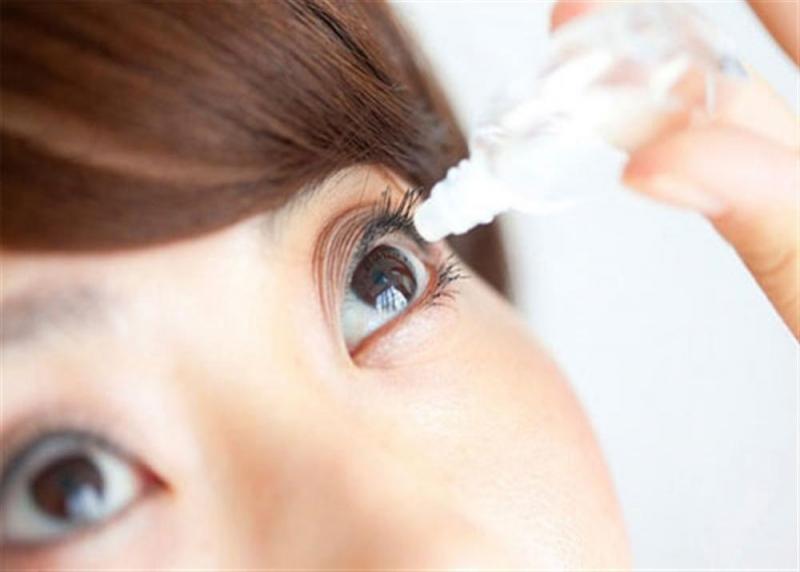 Khi mắt cảm thấy mệt mỏi, liệu việc dùng thuốc nhỏ mắt có phải là giải pháp hợp lý?