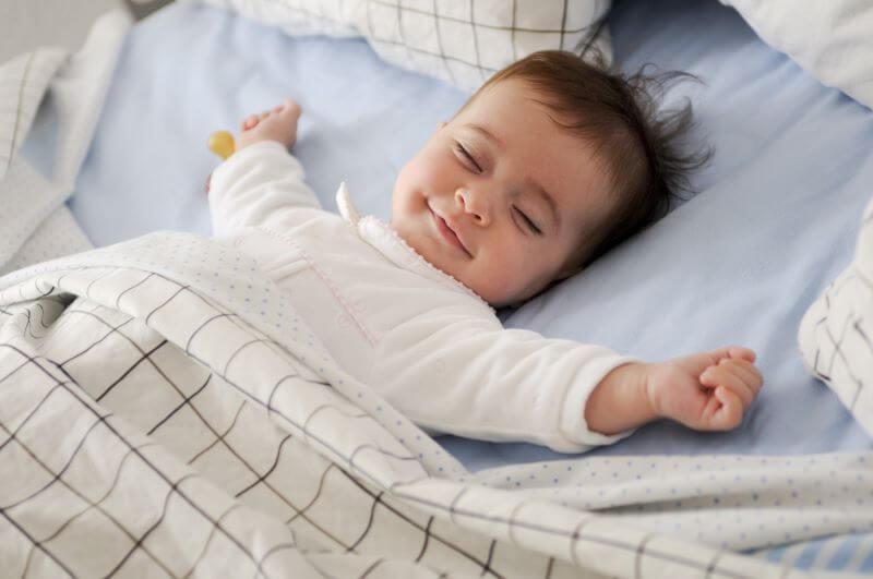 7 bí quyết chăm sóc trẻ mà các mẹ bỉm cần biết để nuôi con dễ dàng hơn