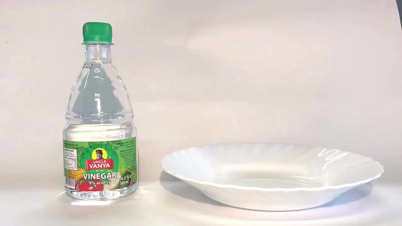 Khám phá cách làm sạch nền gạch nhà vệ sinh hoàn hảo chỉ với những nguyên liệu đơn giản có sẵn trong mỗi gia đình.