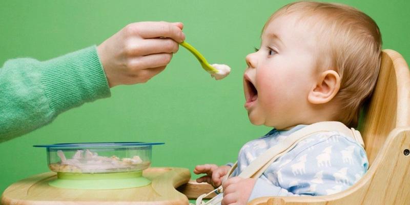 Lượng đạm cần thiết cho sự phát triển của trẻ mỗi ngày là bao nhiêu?