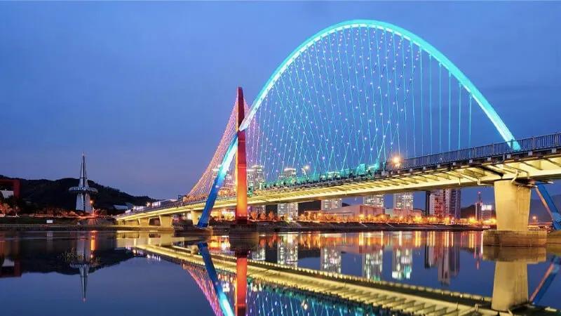 Khám phá 10 địa điểm ngắm cảnh về đêm tuyệt vời nhất tại Hàn Quốc