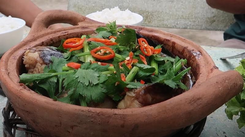 Công thức nấu cá ngát kho tương đậm đà, khiến bữa cơm thêm phần hấp dẫn, ăn là phải thêm cơm.