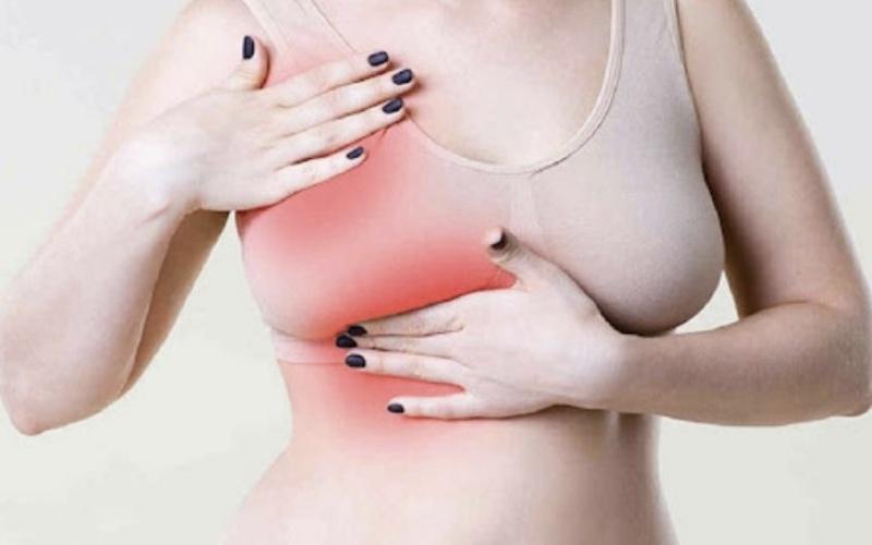 Tắc tia sữa và áp xe vú sau sinh là những vấn đề sức khỏe thường gặp ở các bà mẹ mới sinh. Hãy cùng khám phá nguyên nhân và cách phân biệt hai tình trạng này.