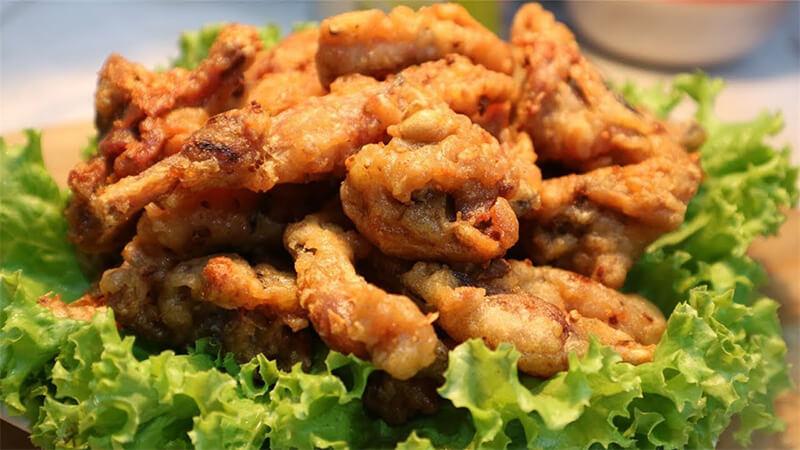Công thức ếch chiên bơ tỏi thơm lừng, thịt ếch giòn rụm, đậm đà hương vị như món ăn từ nhà hàng cao cấp.