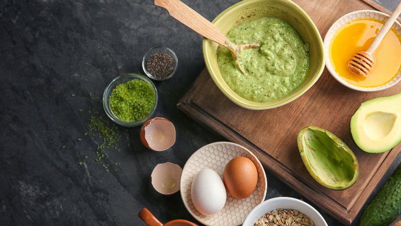 11 công thức mặt nạ bơ giúp dưỡng trắng da và trị mụn chỉ trong 1 tuần tại nhà