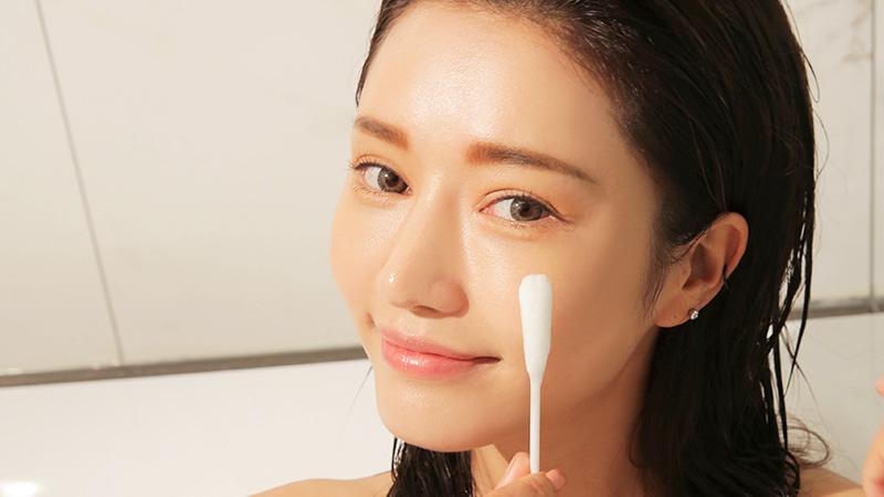 Khi nào là thời điểm lý tưởng để tẩy tế bào chết, trước hay sau khi rửa mặt, để làn da luôn khỏe mạnh?