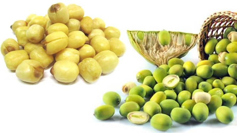 Món cháo trứng gà hạt sen cà rốt không chỉ là món ăn dặm ngon miệng mà còn rất bổ dưỡng cho bé yêu. Với sự kết hợp hoàn hảo giữa trứng gà, hạt sen và cà rốt, món cháo này giúp bé phát triển khỏe mạnh và thông minh từng ngày.