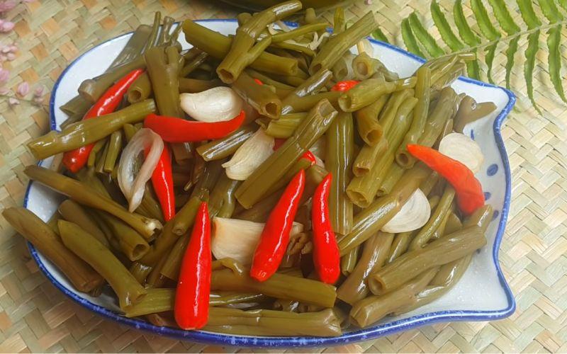 Cách chế biến rau muống chua ngọt giòn rụm, hương vị lôi cuốn
