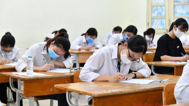 Khám phá 3 phương pháp tra cứu điểm thi vào lớp 10 năm 2023 trên toàn quốc, giúp bạn dễ dàng nắm bắt kết quả từ mọi miền Tổ quốc.