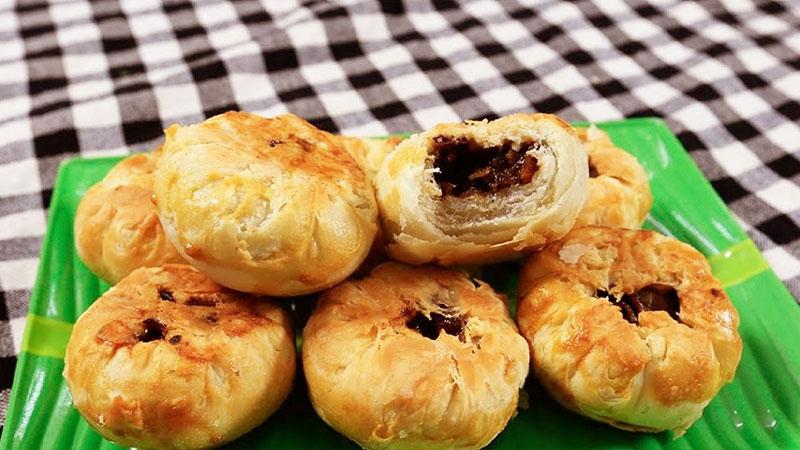 Khám phá cách làm bánh xíu páo Nam Định với hương vị mềm mại và hấp dẫn đặc trưng của vùng đất này.