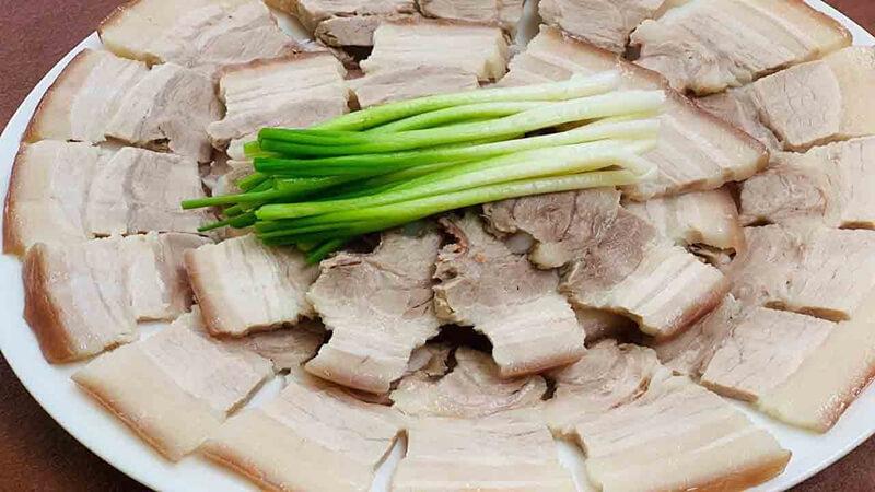 Bí quyết để luộc các loại thịt trở nên mềm mại, ngon miệng và đẹp mắt, khiến ngay cả các đầu bếp chuyên nghiệp cũng phải học hỏi.