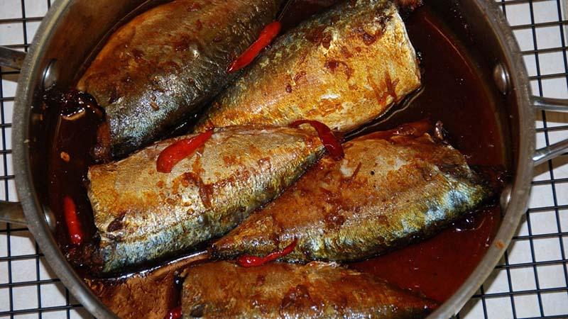Hướng dẫn làm cá bạc má kho tiêu ngon miệng, dễ gây nghiện, khiến bữa cơm trở nên hấp dẫn và không thể thiếu.
