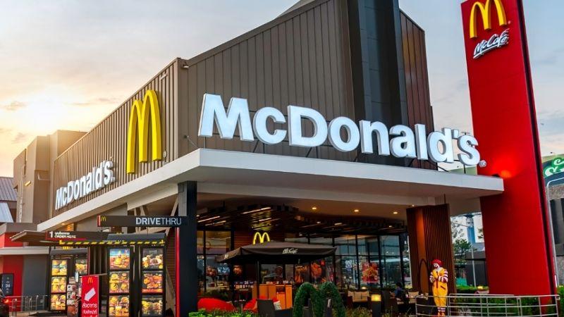 Khám phá 5 tiệm hamburger nổi bật và được yêu thích nhất tại TP. HCM, nơi những hương vị đặc sắc chờ đón bạn.