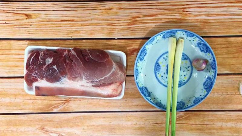 Món thịt kho sả ớt khiến cả gia đình phải tấm tắc khen ngon không ngừng