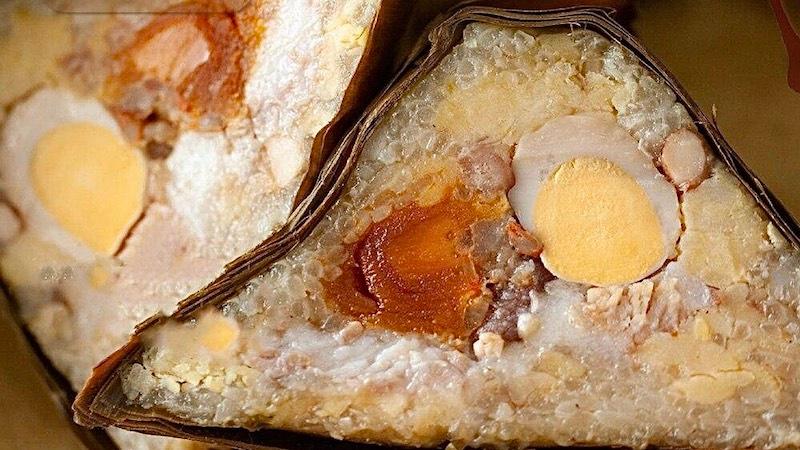 Khám phá cách làm bánh ú Bá Trạng đặc trưng của người Hoa, đậm đà chuẩn vị và dễ thực hiện ngay tại nhà.