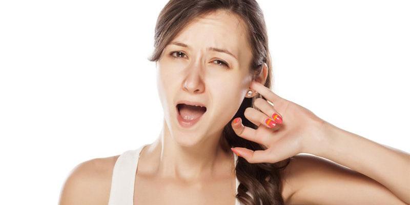 Giải pháp hiệu quả trị nhiễm trùng tai từ tỏi và muối