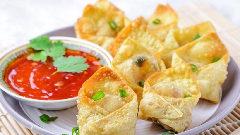 Khám phá ngay công thức hoành thánh chay giòn rụm, thơm lừng, mỗi miếng ăn là một trải nghiệm tuyệt vời khó quên.