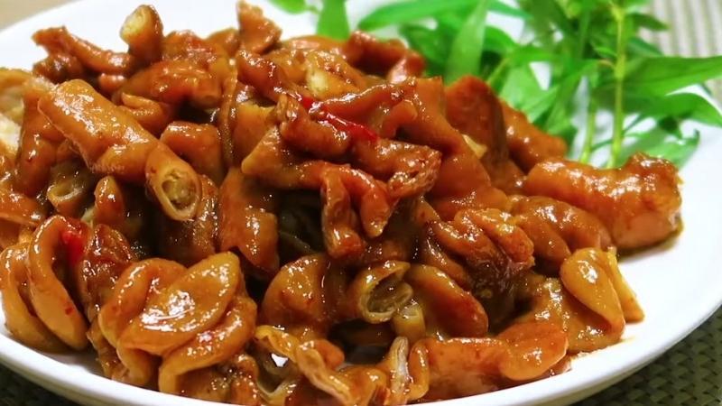 Khám phá hương vị mới lạ với món ruột heo khìa xá xị Mirinda, sự kết hợp hoàn hảo giữa gia vị đậm đà và hương vị hấp dẫn khiến bạn mê mẩn.