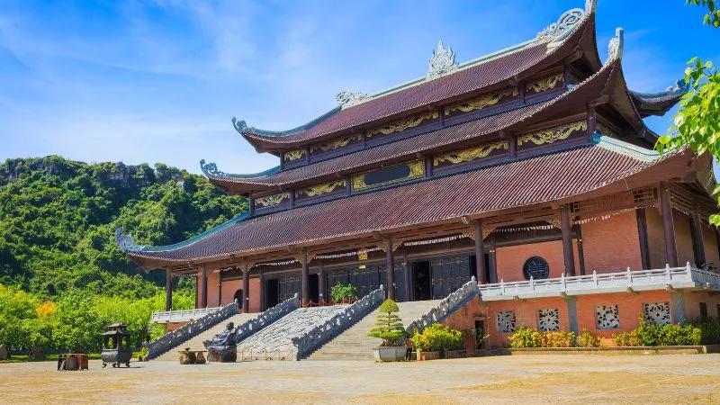 Khám phá 9 điểm đến hoàn hảo cho chuyến du xuân và tham gia lễ hội đầu năm
