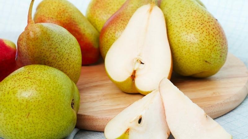 Lê chứa bao nhiêu calo và ăn lê có ảnh hưởng đến cân nặng không?