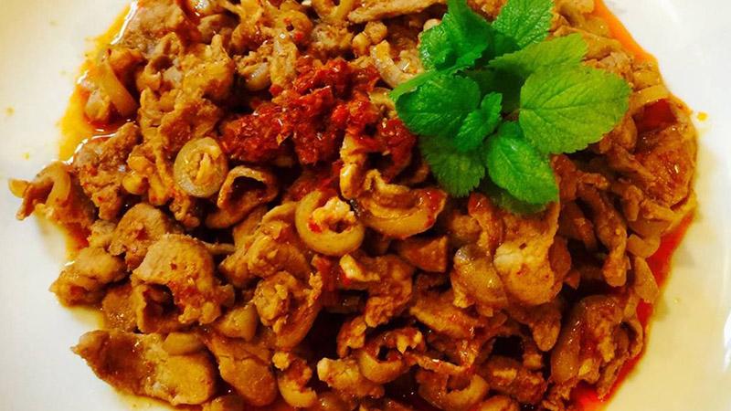 Hướng dẫn cách chế biến món thịt heo rừng xào sa tế đầy hấp dẫn, không thể bỏ qua