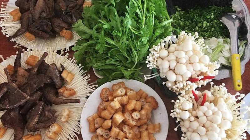 Khám phá cách chế biến lẩu cháo chim thơm ngon, đậm đà hương vị như tại các nhà hàng cao cấp.