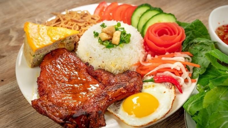 Khám phá 17 quán ăn trưa nổi tiếng ở quận Gò Vấp, nơi hội tụ những món ăn hấp dẫn được thực khách yêu thích.
