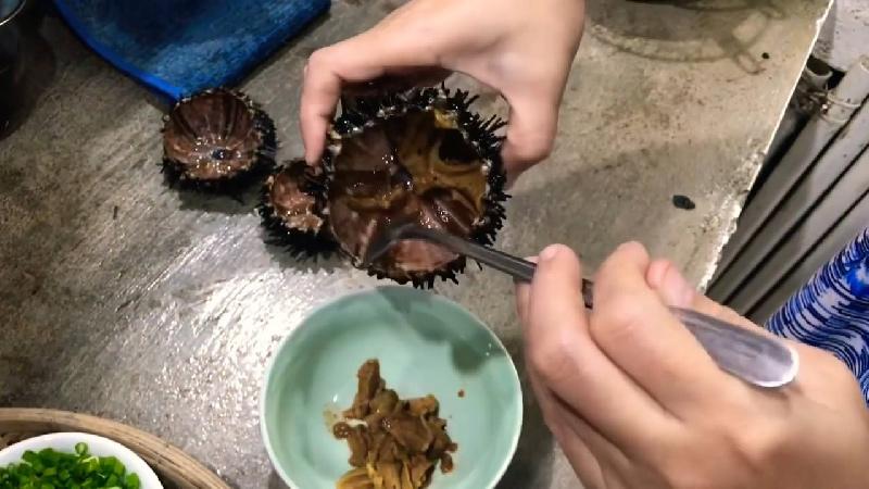 Cháo nhum – món ăn không chỉ giàu dưỡng chất mà còn đầy hương vị biển cả, là lựa chọn tuyệt vời cho bữa ăn gia đình, đặc biệt là với các bé. Đây là một món ăn mang lại nhiều lợi ích sức khỏe, bổ sung dưỡng chất cần thiết cho cơ thể.
