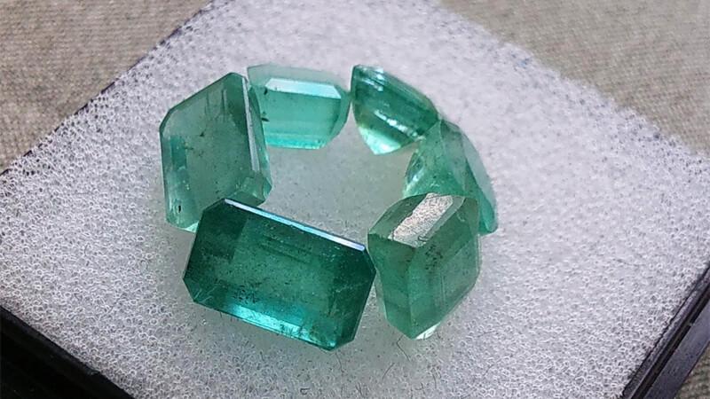 Những màu sắc mang lại may mắn cho năm 2024 - Cách áp dụng những màu sắc này vào cuộc sống hàng ngày