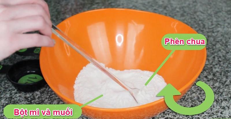Hướng dẫn làm bột nặn an toàn cho trẻ, giúp bé vui chơi thoải mái mà không lo lắng về chất lượng sản phẩm.