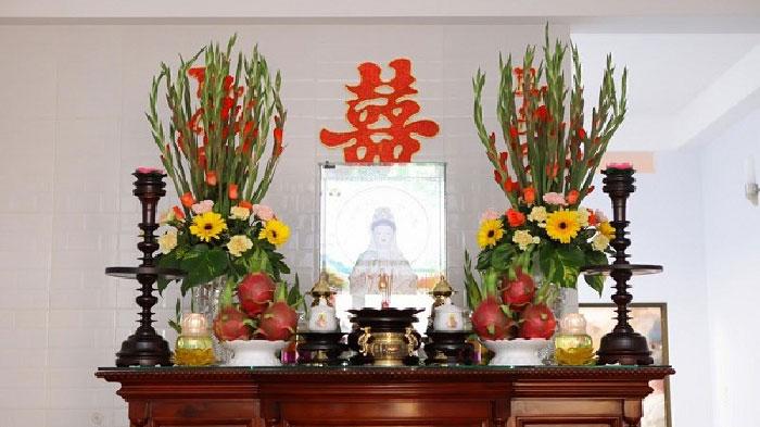 Hướng dẫn lau dọn bàn thờ Tết và những điều cần lưu ý để đón năm mới