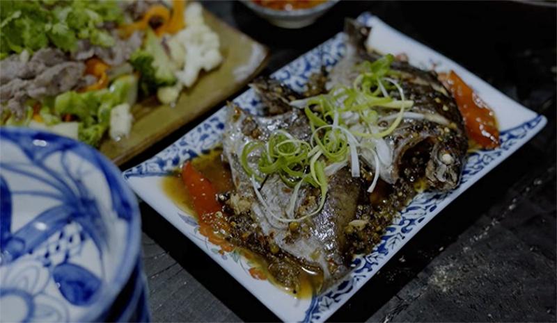 Khám phá cách chế biến cá dìa kho tiêu xanh hấp dẫn, đậm đà hương vị, dễ dàng khiến bạn yêu ngay từ lần thử đầu tiên.