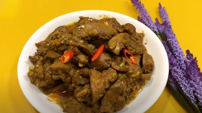 Cách chế biến lòng gà xào sả ớt thơm ngon, cay nồng, mang đến hương vị đặc trưng cho cả gia đình.