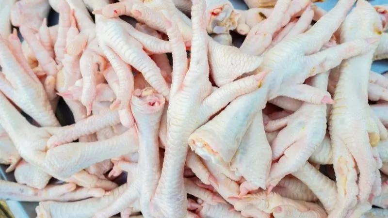 100g chân gà chứa bao nhiêu calo? Liệu ăn chân gà có khiến bạn tăng cân không?