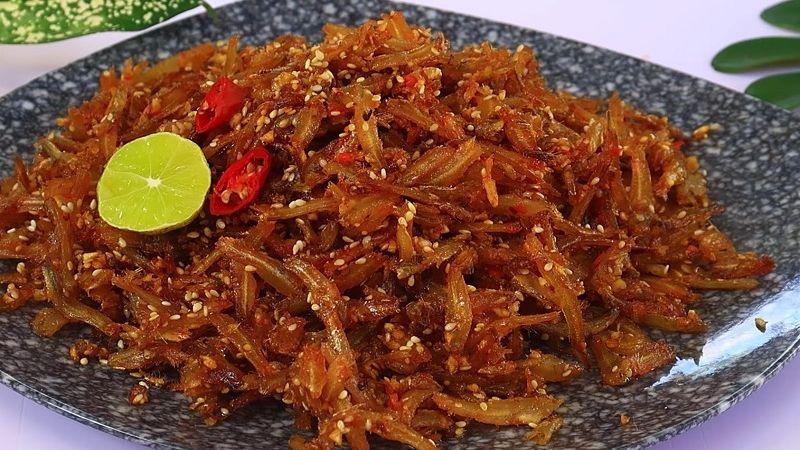 Khám phá 10 món ăn từ cá cơm đơn giản, dễ làm ngay tại nhà, mang lại những trải nghiệm mới lạ cho bữa ăn của bạn.