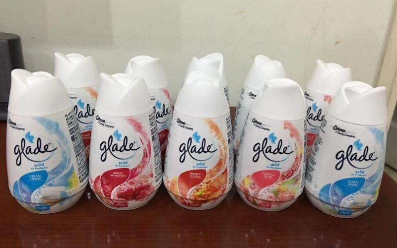Sáp thơm, túi thơm, và xịt phòng đều là những sản phẩm thân thuộc, được nhiều gia đình lựa chọn để làm cho không gian sống trở nên dễ chịu. Mỗi loại sản phẩm này có những đặc điểm riêng và cách sử dụng riêng biệt, mang lại những trải nghiệm tuyệt vời cho người dùng.