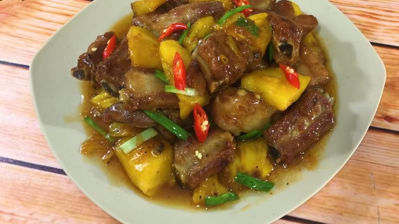 Khám phá ngay công thức làm sườn xào thơm ngon, đậm đà cho những bữa ăn gia đình thêm trọn vẹn.