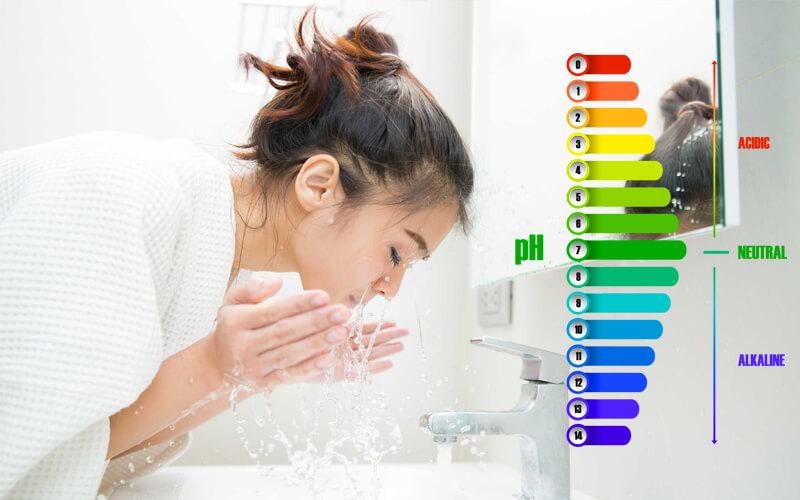 Khám phá 5 loại sữa rửa mặt với độ pH trung bình, được các chuyên gia khuyến nghị để chăm sóc làn da hiệu quả.