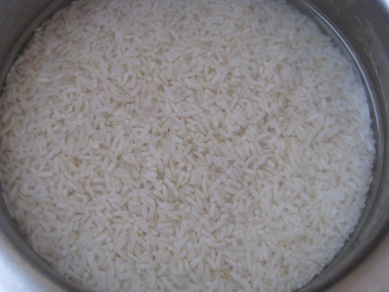 Khám phá những bí quyết nấu cơm dẻo ngon từ các loại gạo thông dụng, giúp bạn có được món cơm hoàn hảo cho mỗi bữa ăn.