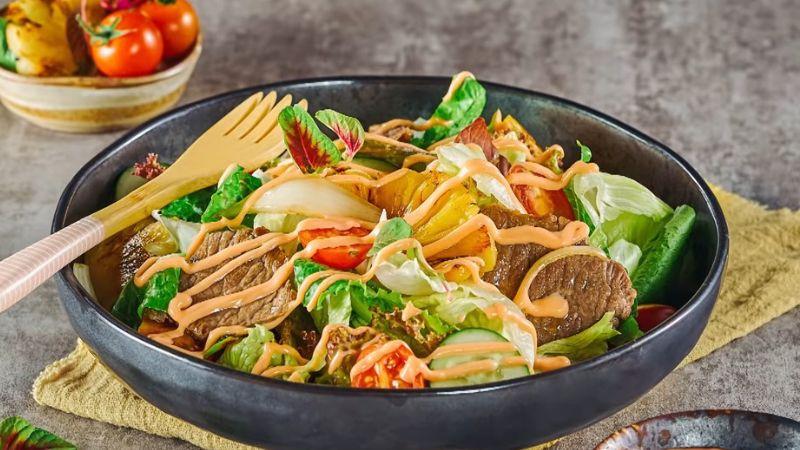 Khám phá ngay món salad trái thơm kết hợp thịt bò sốt mayonnaise, vừa ngon miệng lại giúp giải ngấy hiệu quả, mang đến sự tươi mới cho bữa ăn của bạn.