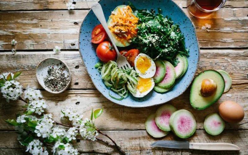 Chế độ ăn eat clean là gì? Tìm hiểu mọi thông tin và câu hỏi phổ biến về chế độ ăn sạch này.