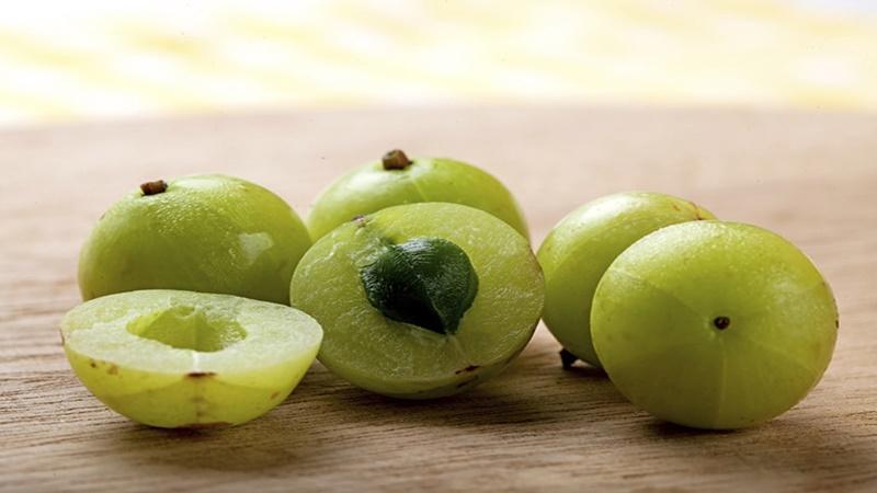 Quả me rừng là loại trái cây quý, với nhiều tác dụng tuyệt vời đối với sức khỏe con người. Vậy quả me rừng thực sự là gì?