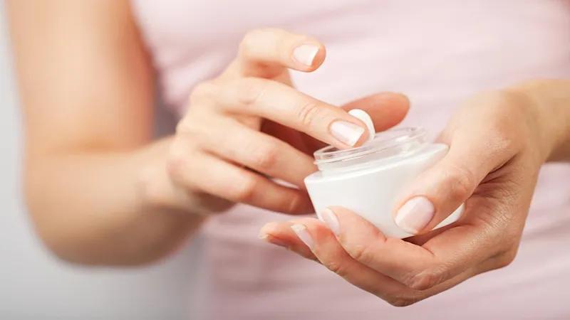 Vì sao corticoid vẫn được ưa chuộng trong các sản phẩm mỹ phẩm?