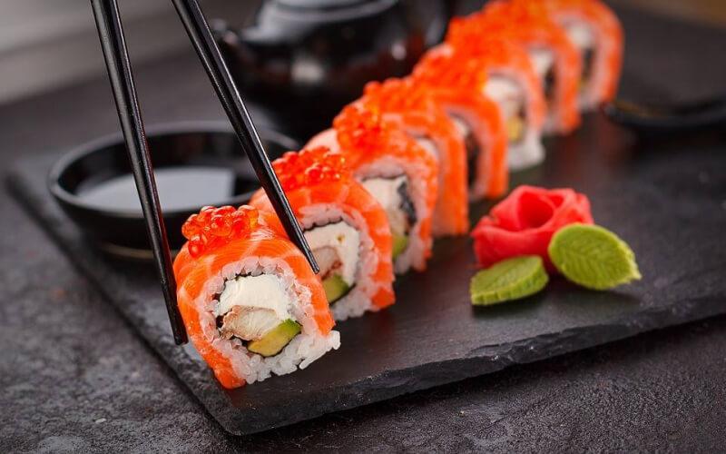 Khám phá những nhà hàng sushi Nhật Bản chất lượng cao tại Phú Nhuận, nơi mang đến hương vị tinh tế và đẳng cấp trong từng món ăn.