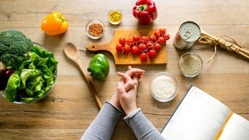 Khám phá những phương pháp tự nhiên đơn giản giúp loại bỏ sỏi mật tại nhà mà không cần dùng đến thuốc.