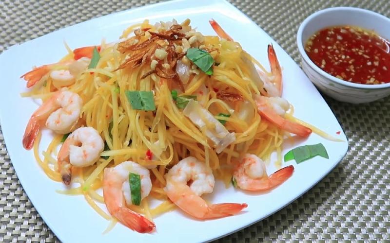 Hướng dẫn cách làm gỏi đu đủ tôm thịt ngon tuyệt, đơn giản và dễ thực hiện.