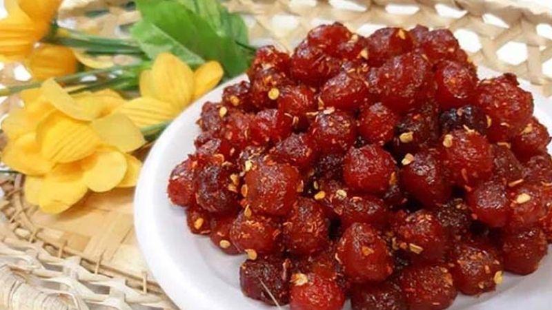Hướng dẫn cách chế biến mứt chùm ruột đỏ tươi, dẻo ngọt, không sợ bị vỡ ngay tại nhà.