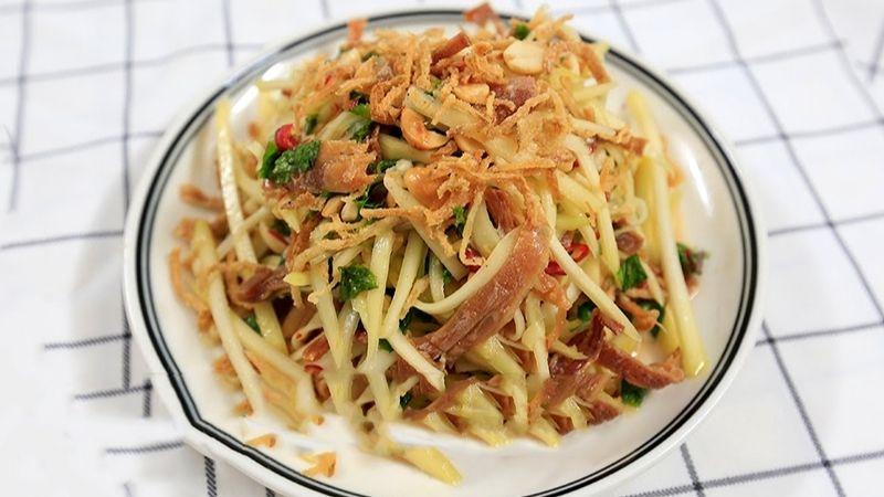 Khám phá cách làm gỏi xoài khô mực chua ngọt, hương vị hấp dẫn khó cưỡng